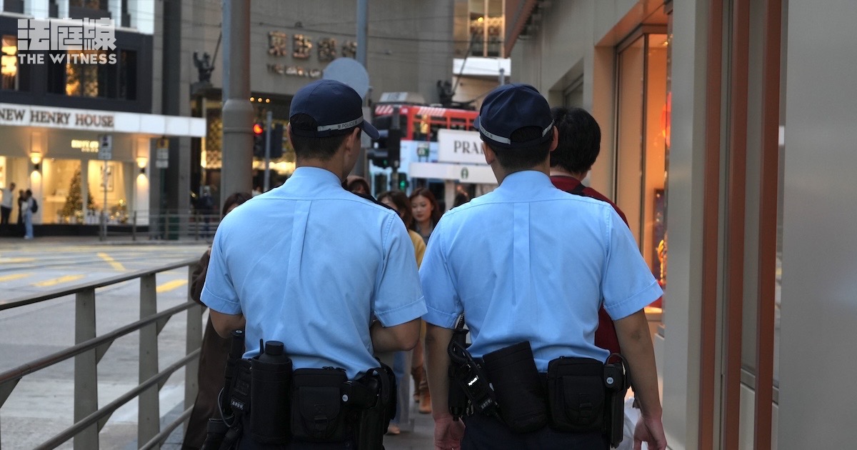 警察 男警